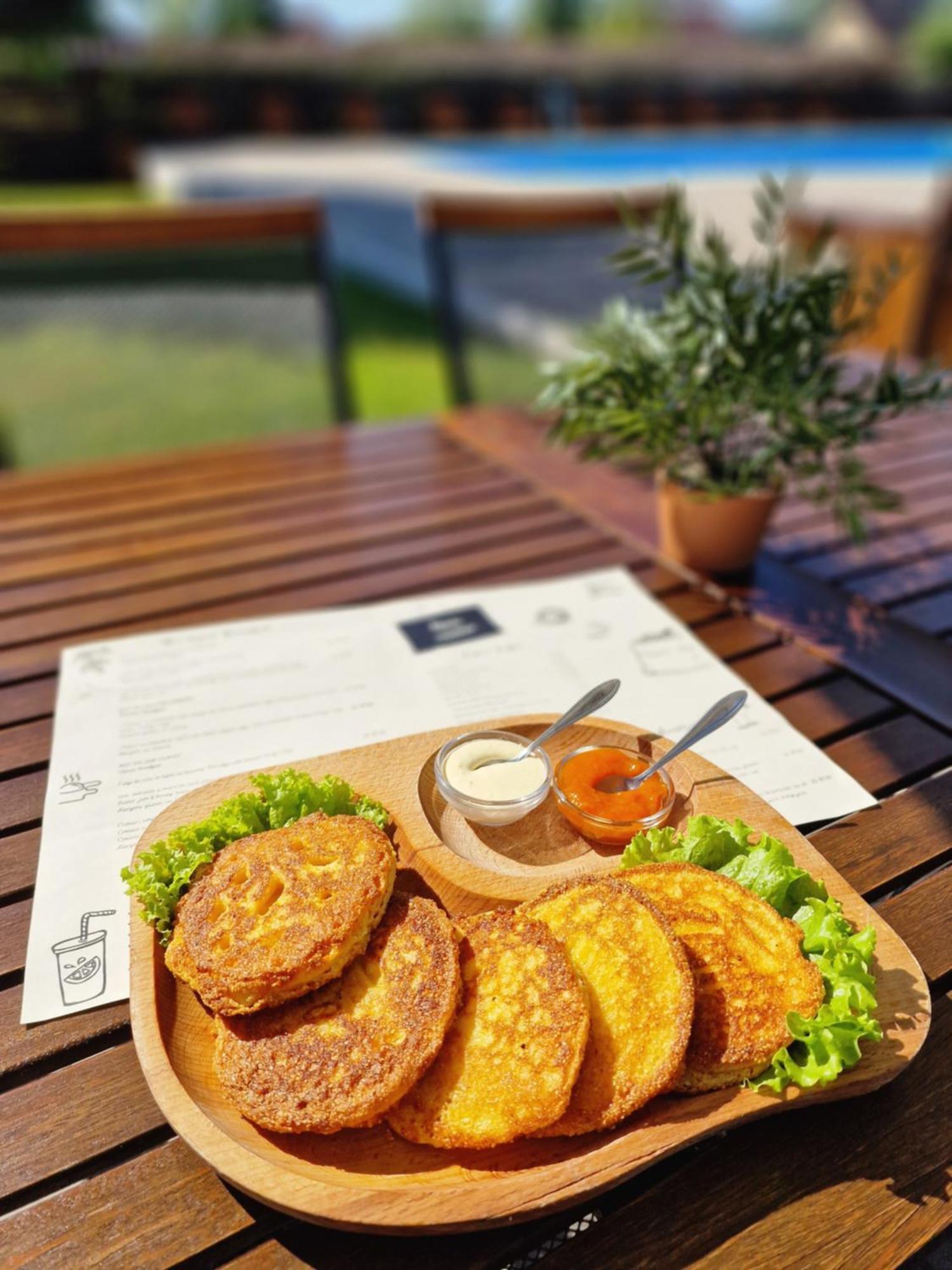 Casa Tomsa Bed & Breakfast Rozavlea Екстериор снимка